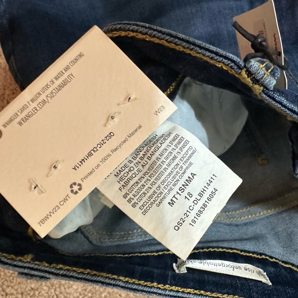 Wrangler Women’s Dark Blue Skinny Jeans - Picture 7 of 7